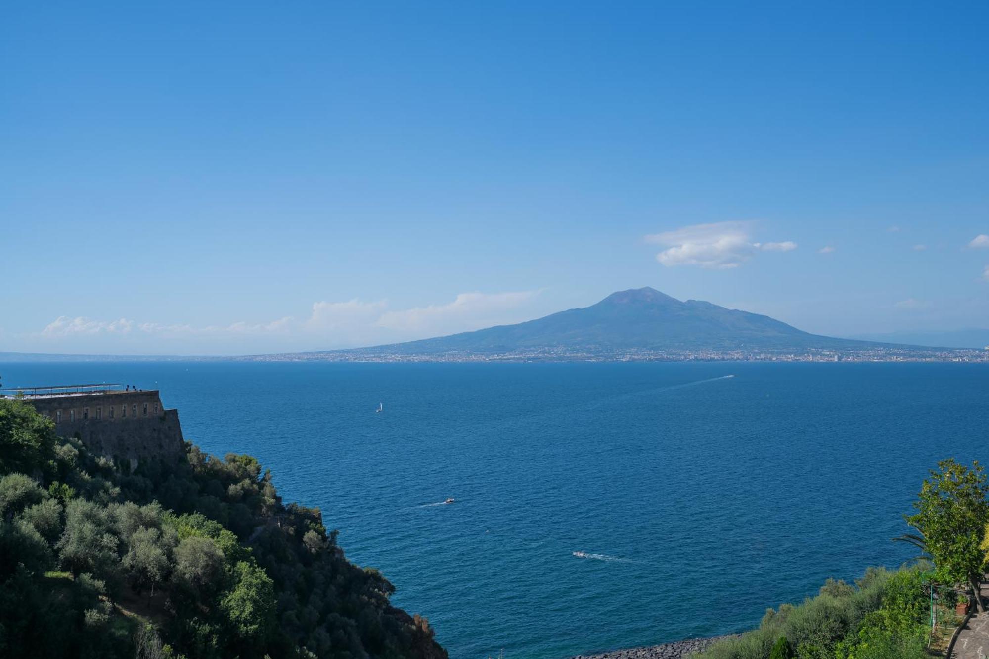 Sea View Deluxe Apartments Vico Equense Dış mekan fotoğraf