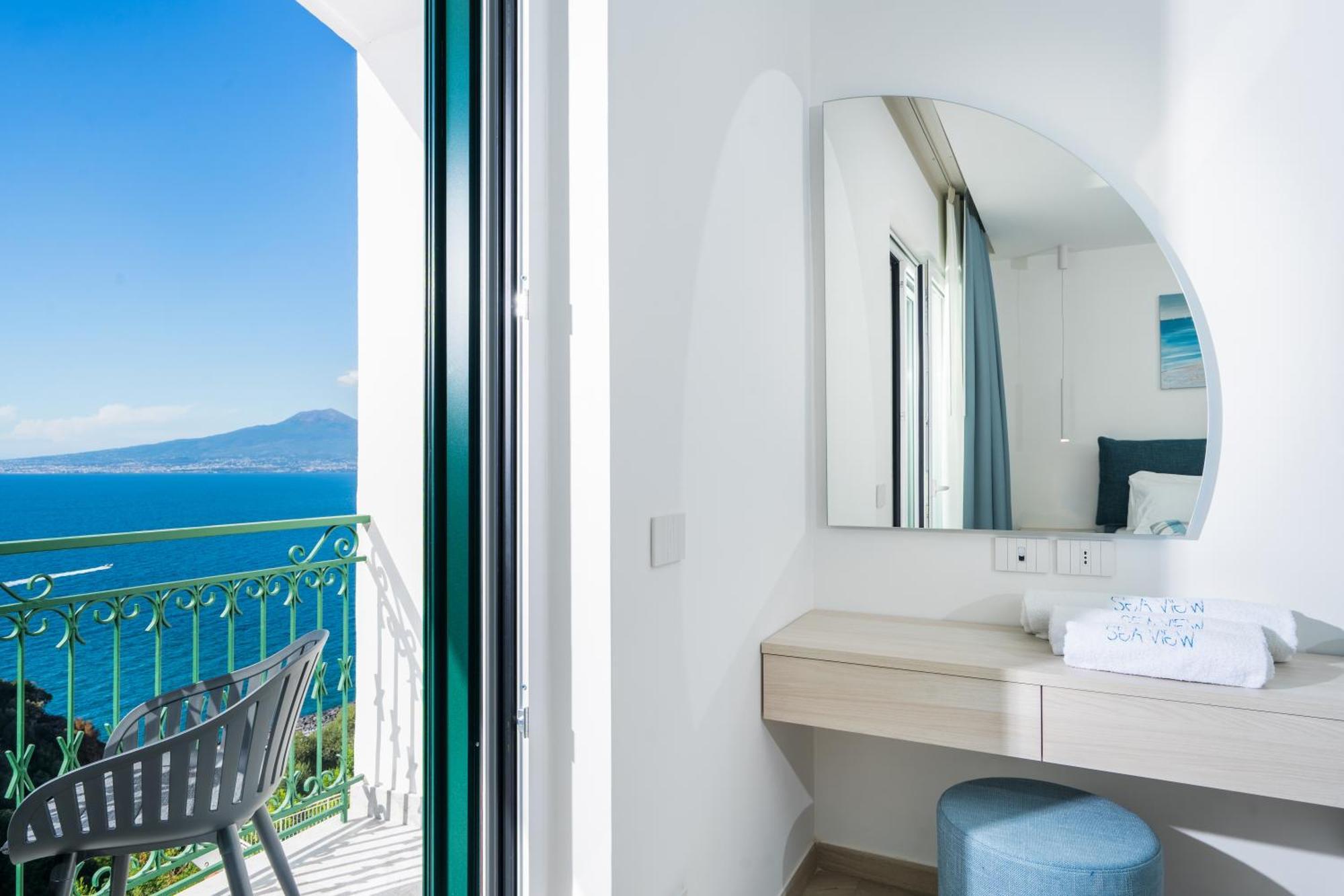 Sea View Deluxe Apartments Vico Equense Dış mekan fotoğraf